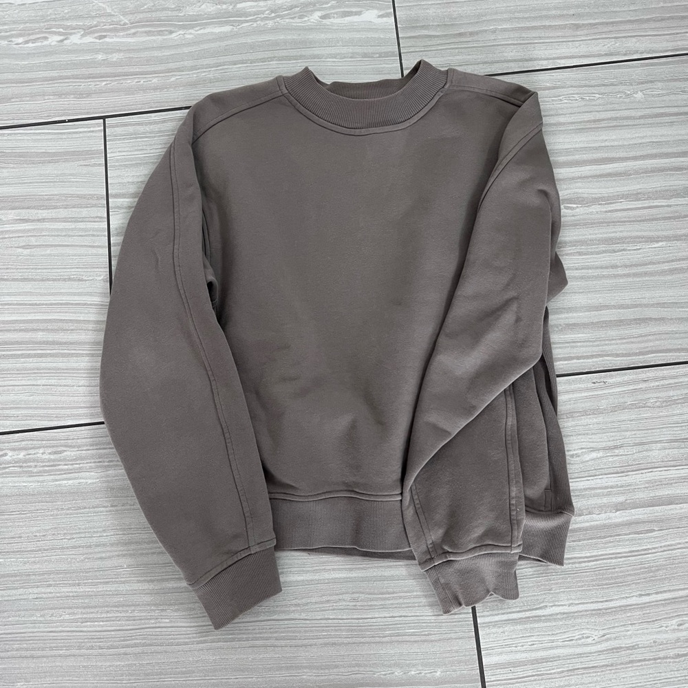 Lululemon Crewneck sweatshirt
